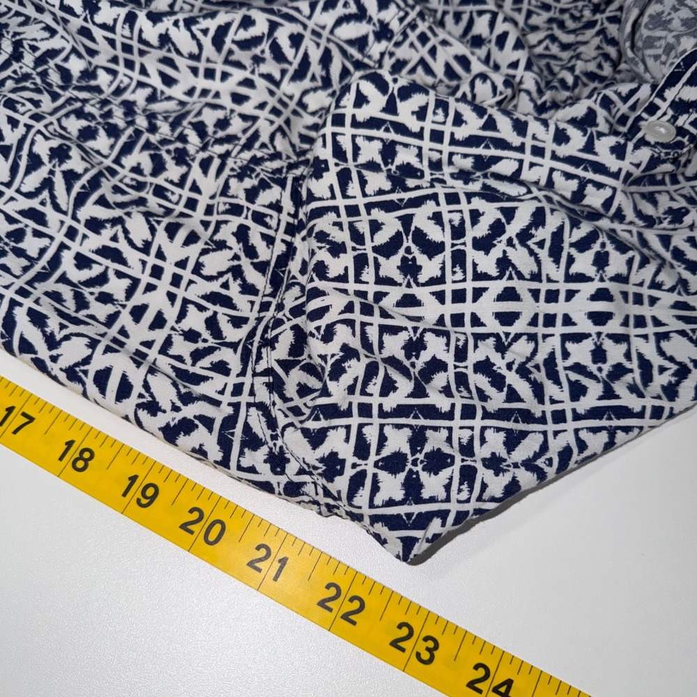 Velvet Heart Blue White Geometric Tile Print Button Down Shirt QMW-20619 Large - Picture 4 of 7